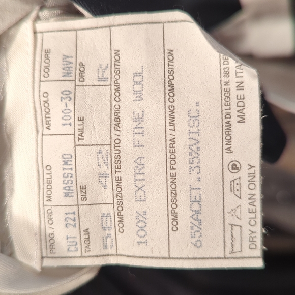 Men's navy dress pants. Pleated with cuff size 43 R - Picture 4 of 4